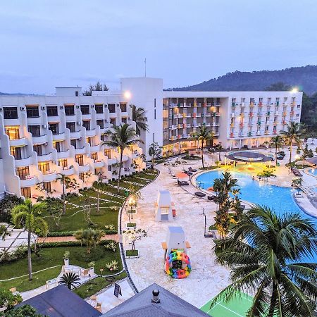 Harris Resort Batam Waterfront Sekupang Zewnętrze zdjęcie