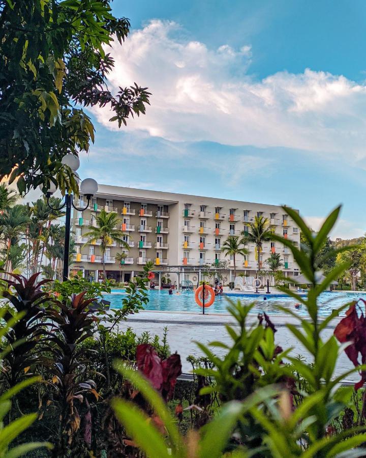 Harris Resort Batam Waterfront Sekupang Zewnętrze zdjęcie