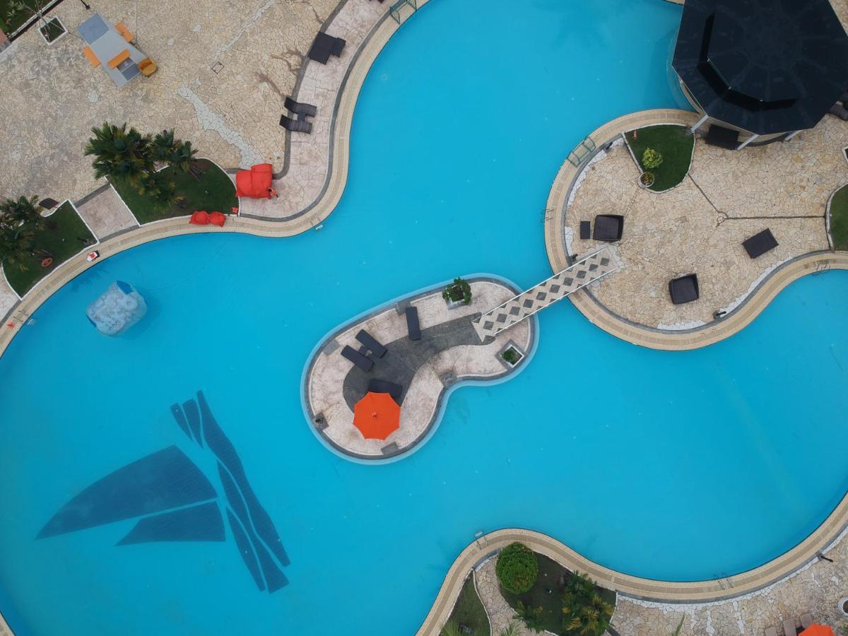 Harris Resort Batam Waterfront Sekupang Zewnętrze zdjęcie