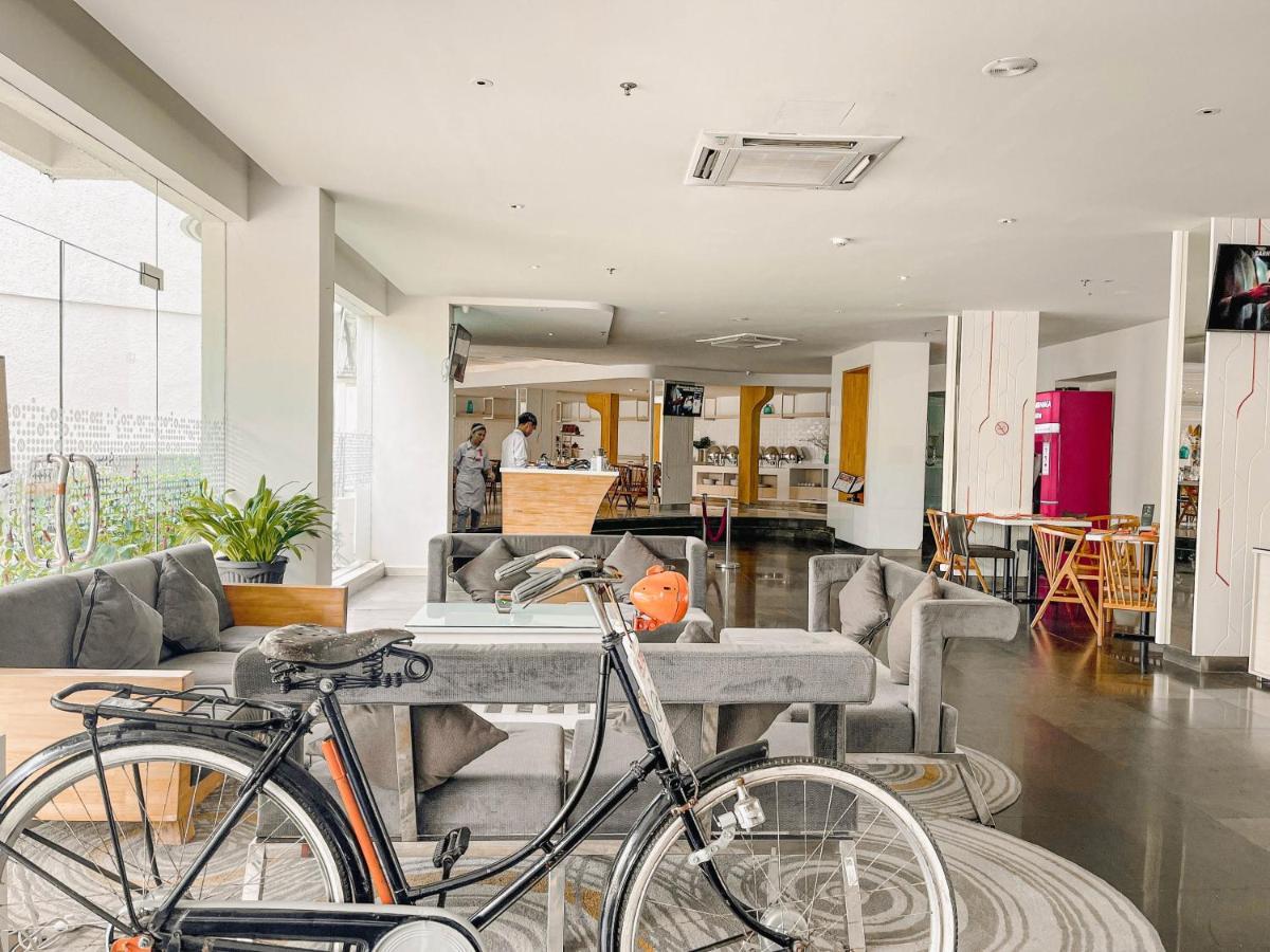 Harris Resort Batam Waterfront Sekupang Zewnętrze zdjęcie