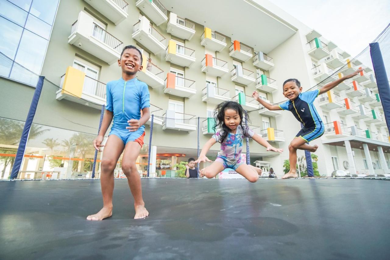 Harris Resort Batam Waterfront Sekupang Zewnętrze zdjęcie