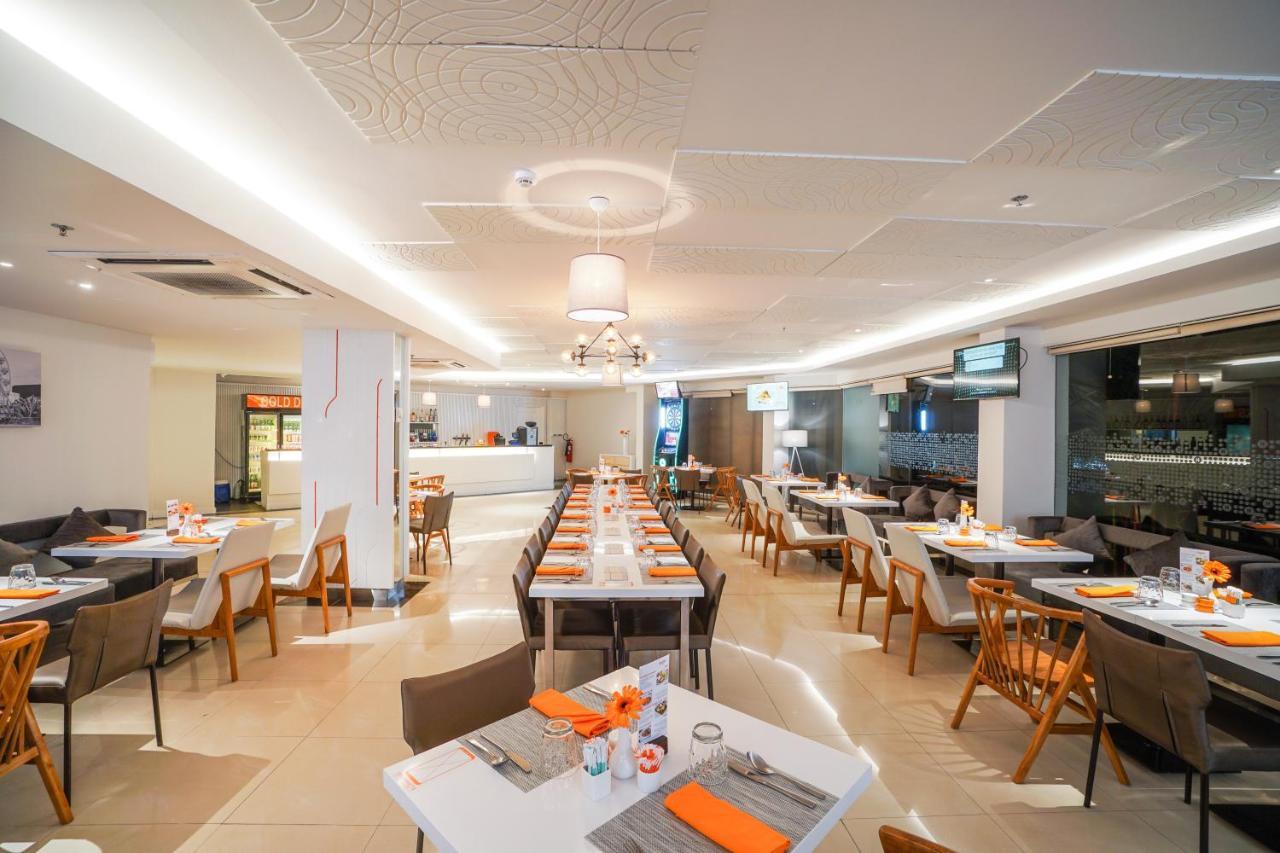 Harris Resort Batam Waterfront Sekupang Zewnętrze zdjęcie
