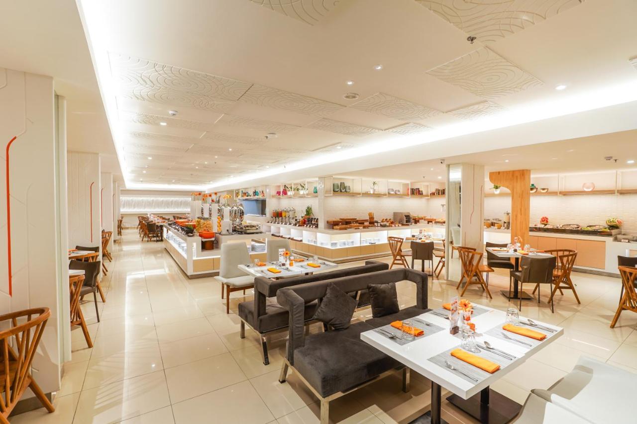 Harris Resort Batam Waterfront Sekupang Zewnętrze zdjęcie
