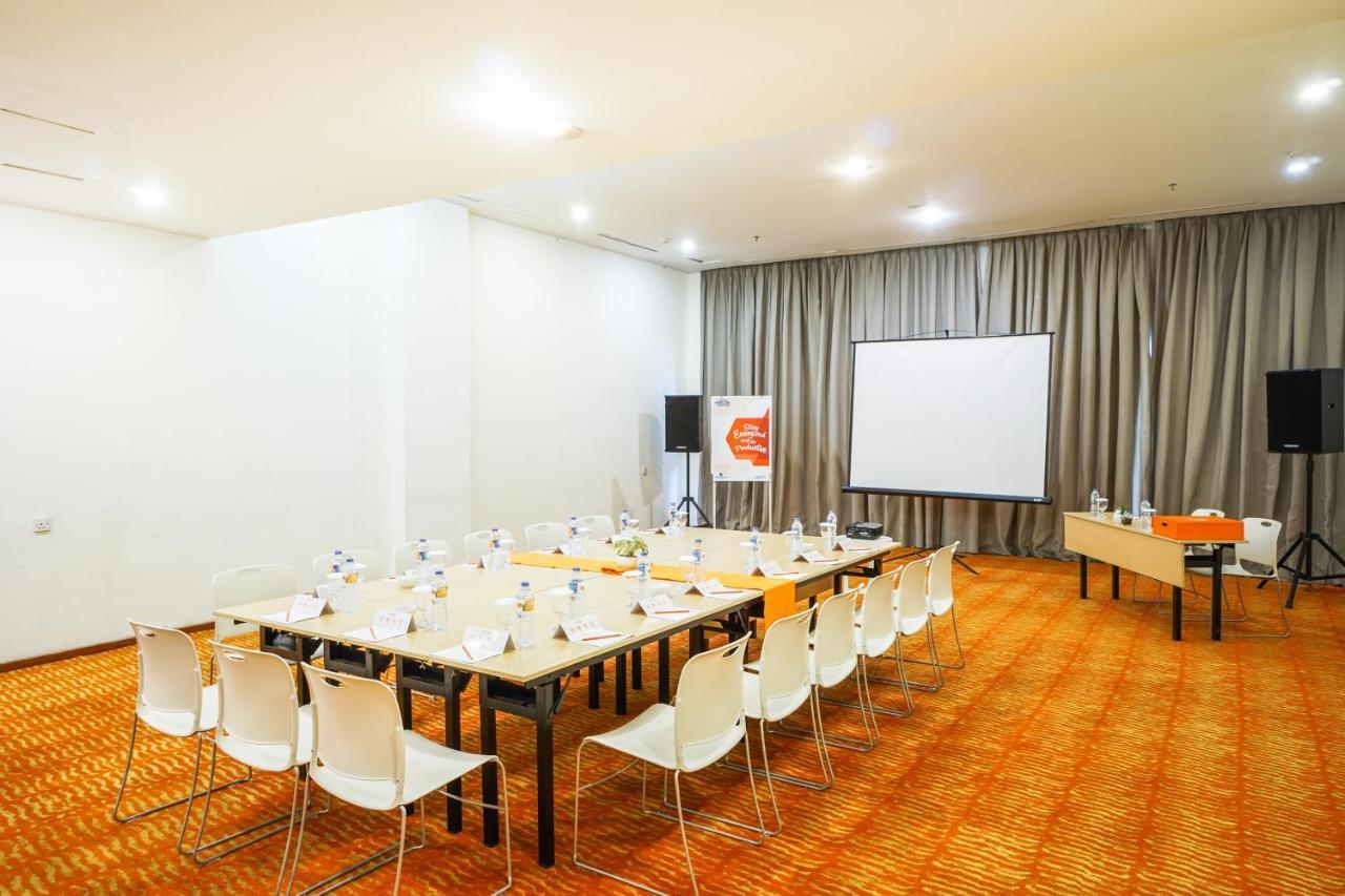 Harris Resort Batam Waterfront Sekupang Zewnętrze zdjęcie