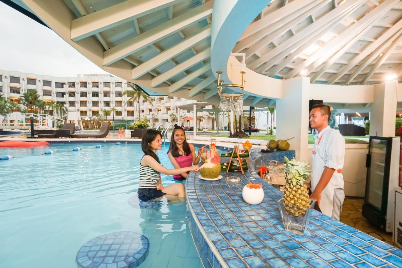 Harris Resort Batam Waterfront Sekupang Zewnętrze zdjęcie