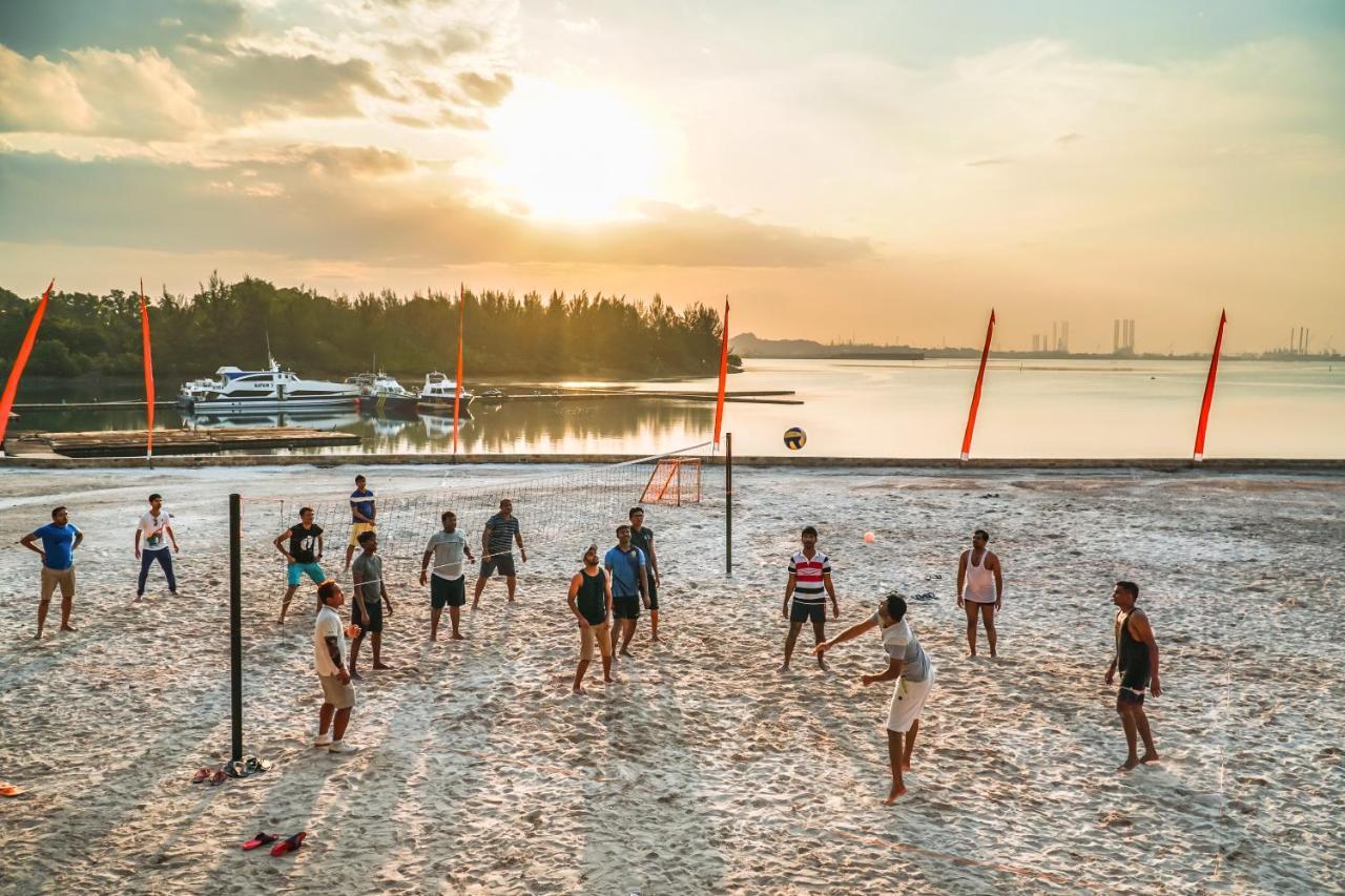 Harris Resort Batam Waterfront Sekupang Zewnętrze zdjęcie